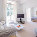 Отель Le Beauvallon - Golfe De Saint-tropez Гримо